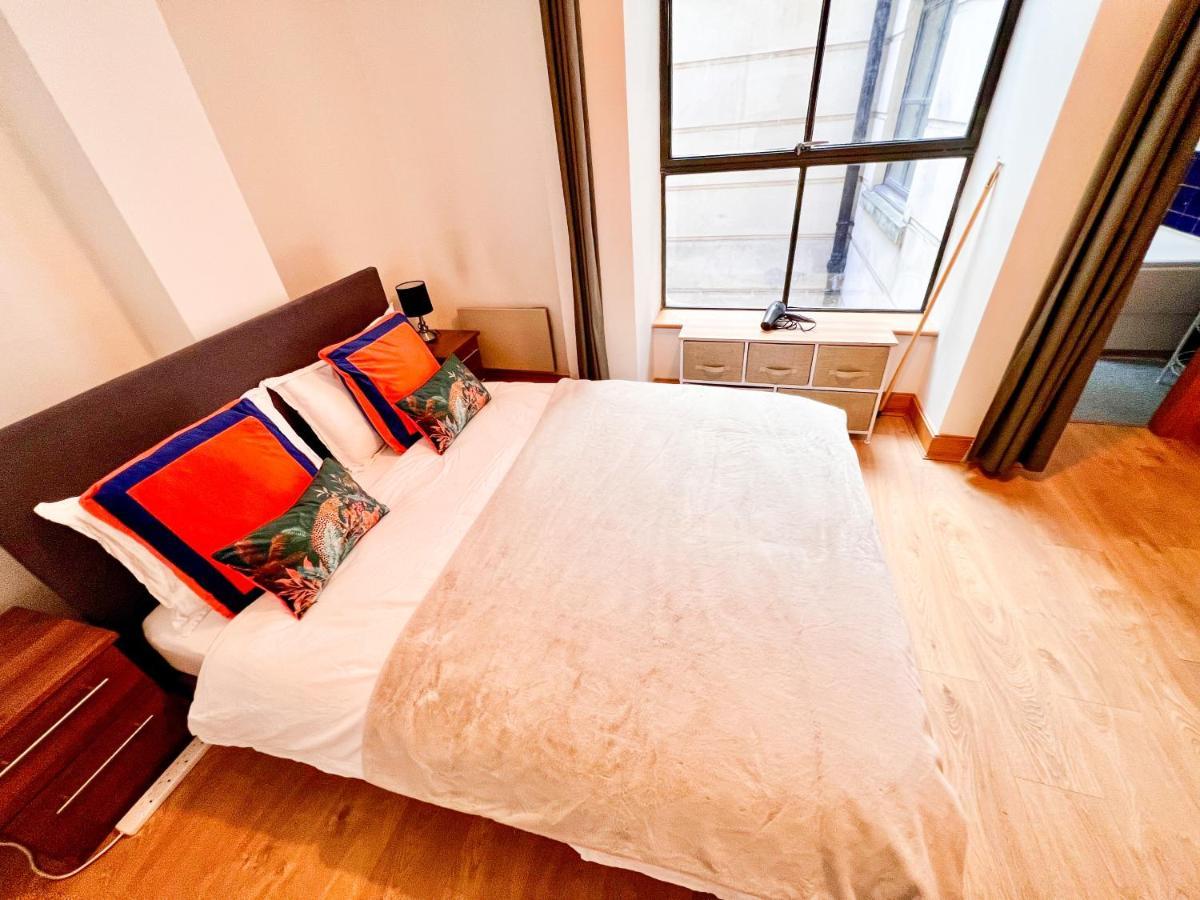 Superior Entire Apartment Between St Pauls Cathedral And Covent Garden London Exterior photo