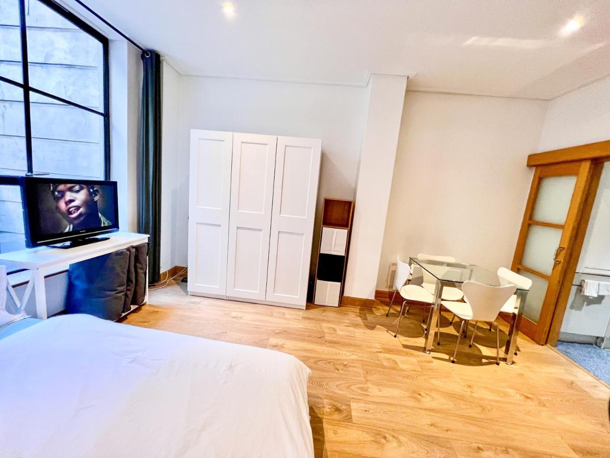 Superior Entire Apartment Between St Pauls Cathedral And Covent Garden London Exterior photo